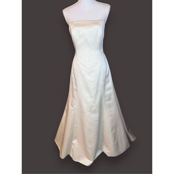 Bari Jay Womens Cream strapless ball gown with long mocha contrast train, NWT - Picture 1 of 4